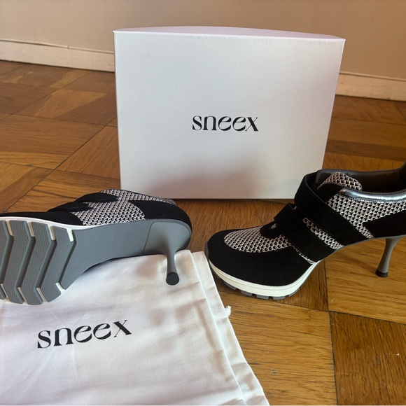 Sneex Black and off-White metallic pewter Women's Heels - Picture 2 of 9